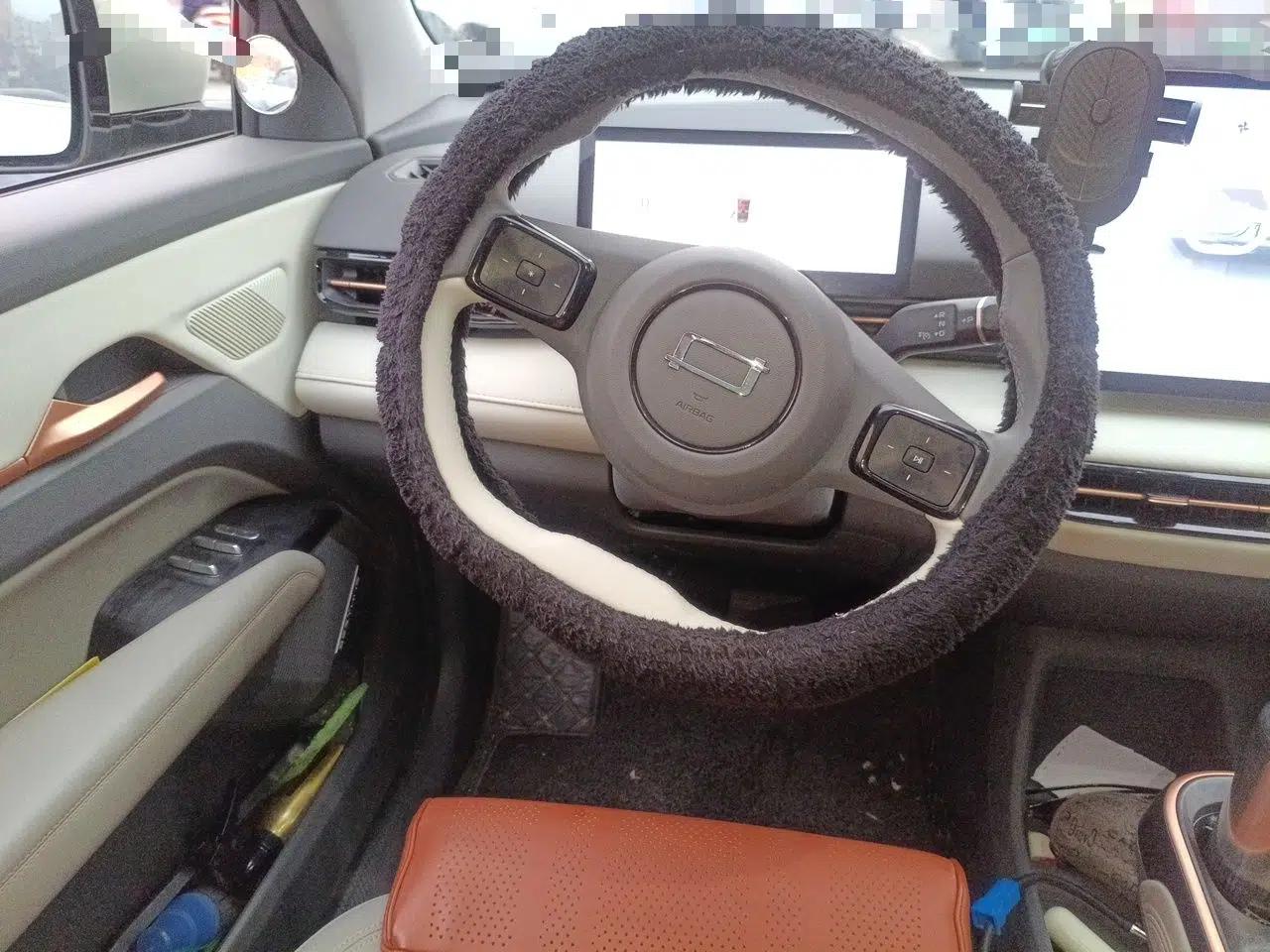 Bestune Yueyi 03 2025 565km Comfort Edition — миниатюра 11