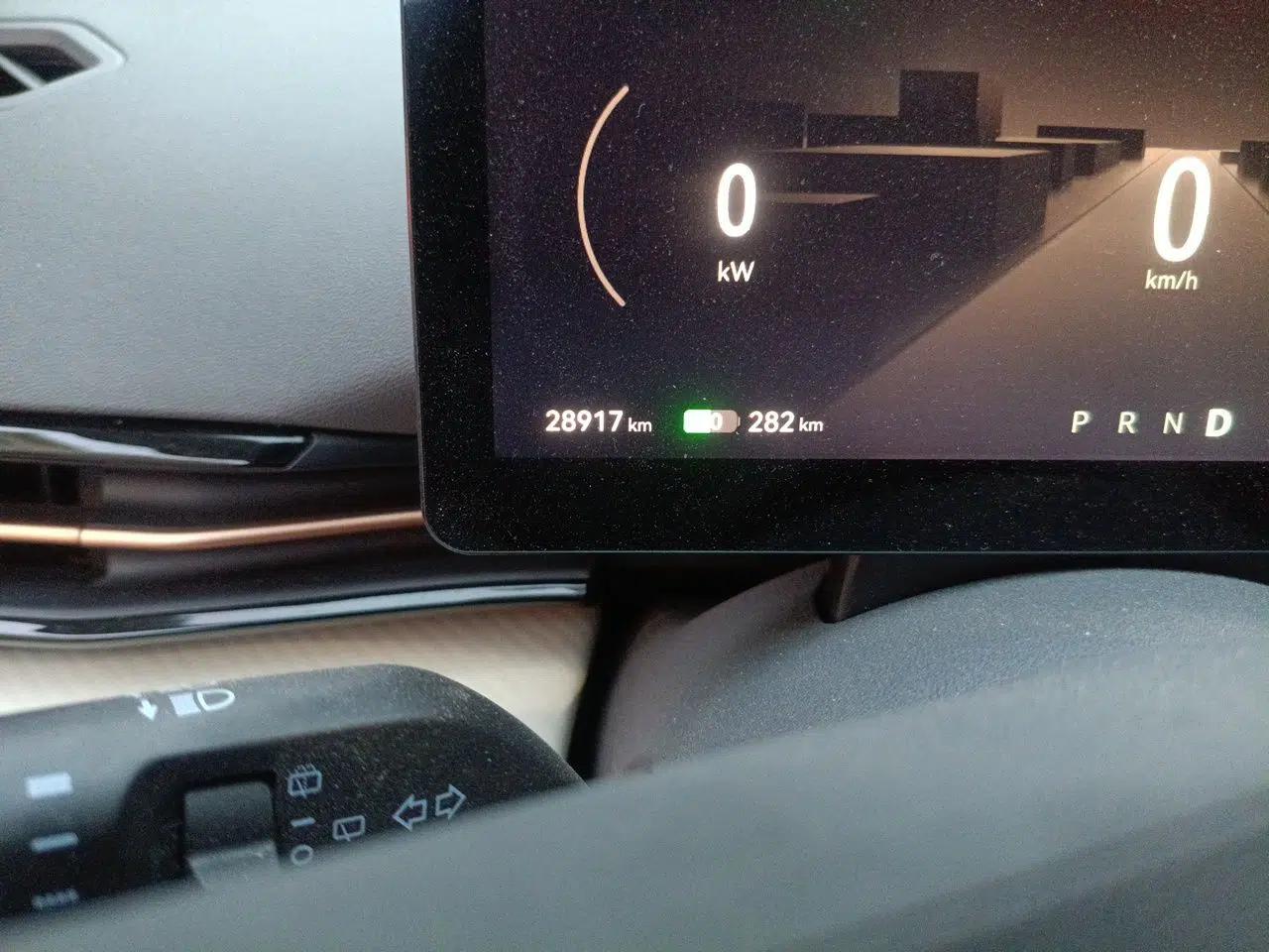 Bestune Yueyi 03 2025 565km Comfort Edition — миниатюра 13