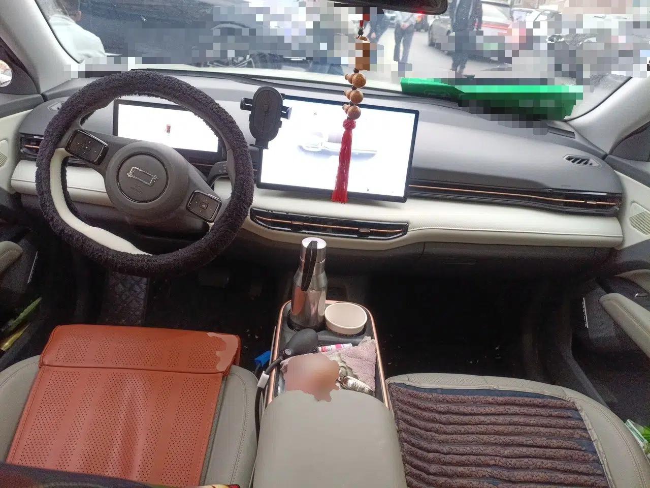 Bestune Yueyi 03 2025 565km Comfort Edition — миниатюра 10