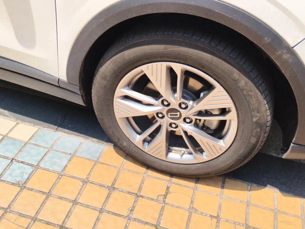 Bestune Yueyi 03 2025 565km Enjoy Edition — миниатюра 8