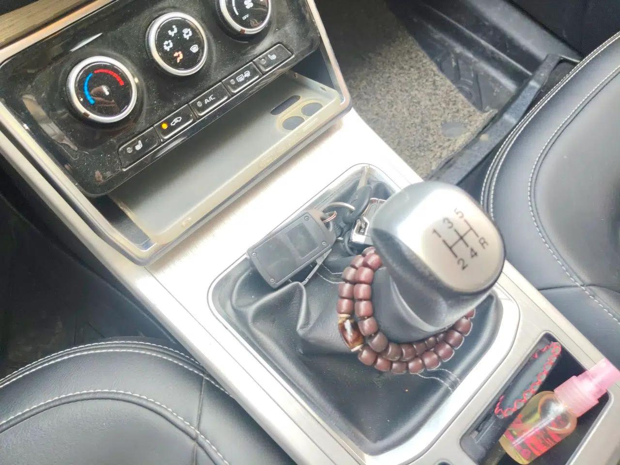 Bestune X40 2019 1.6L Manual Luxury Edition China VI — миниатюра 11