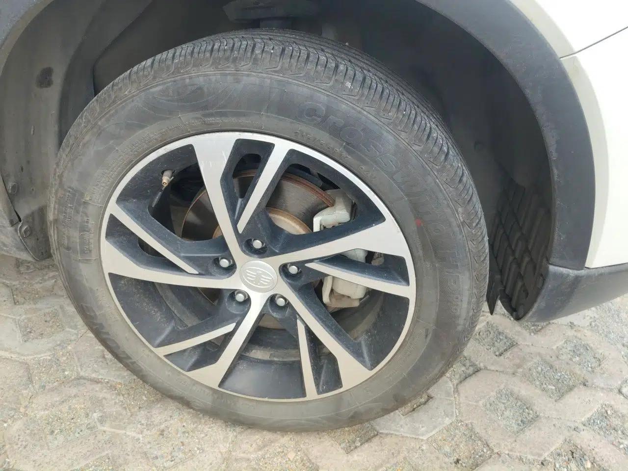 Bestune X40 2019 1.6L Manual Luxury Edition China VI — миниатюра 5