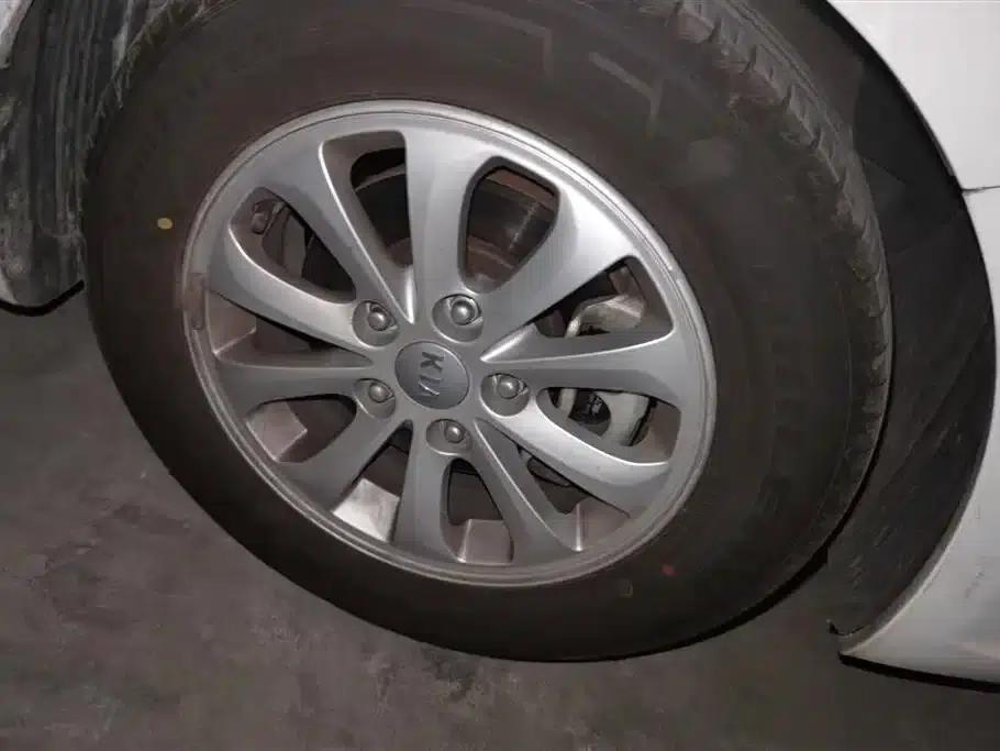 Kia K3S 2014 1.6L Automatic GL — миниатюра 6