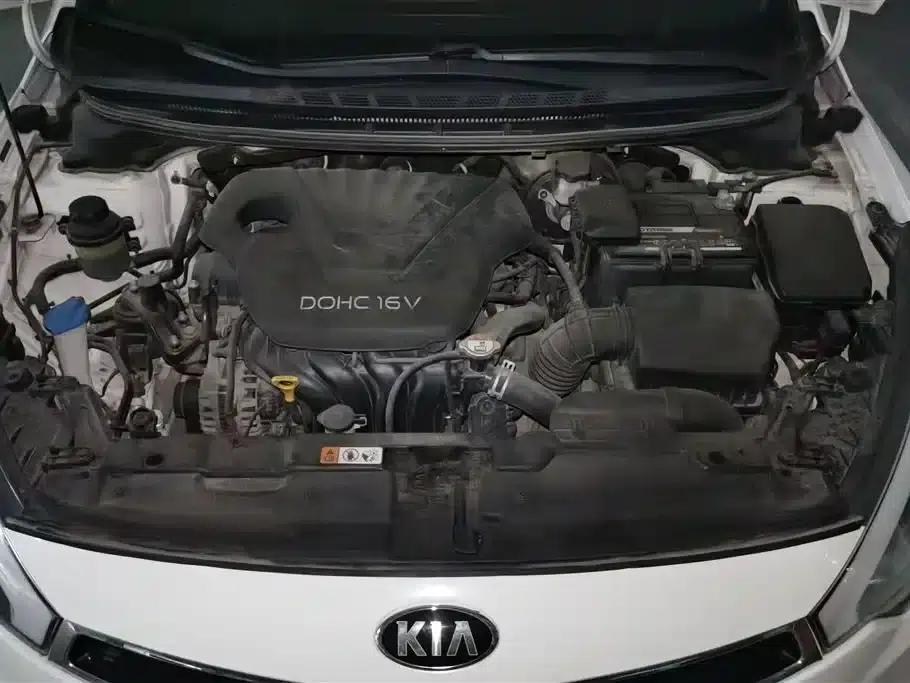 Kia K3S 2014 1.6L Automatic GL — миниатюра 10