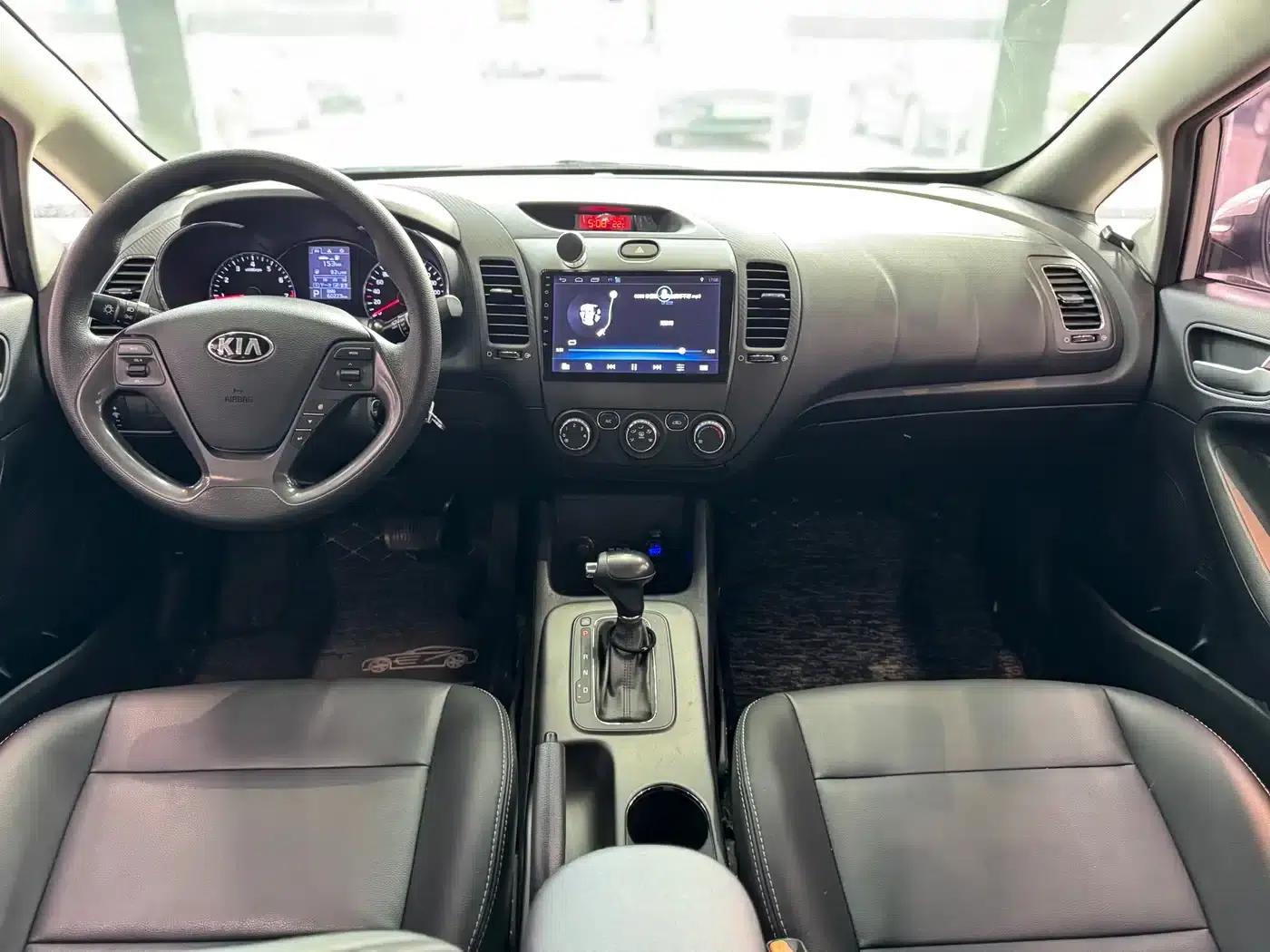Kia K3S 2014 1.6L Automatic GL — миниатюра 13