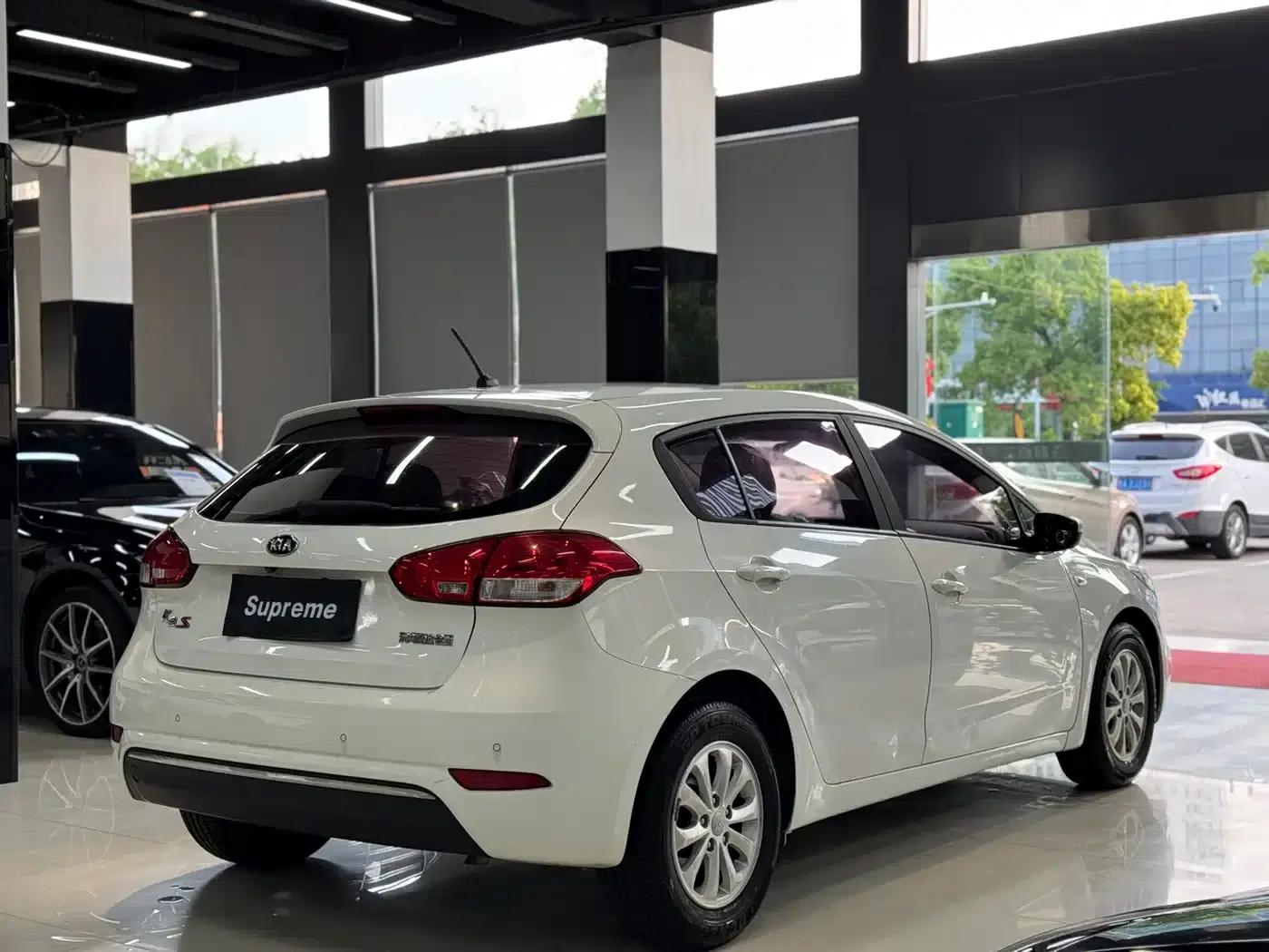 Kia K3S 2014 1.6L Automatic GL — миниатюра 8