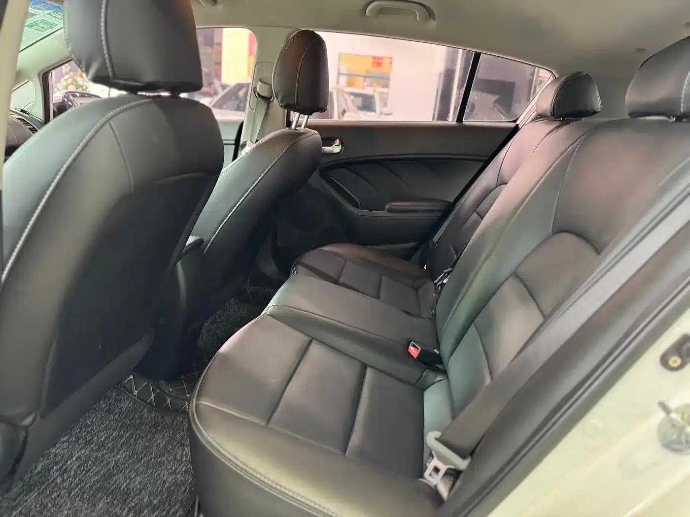 Kia K3S 2014 1.6L Automatic GL — миниатюра 10