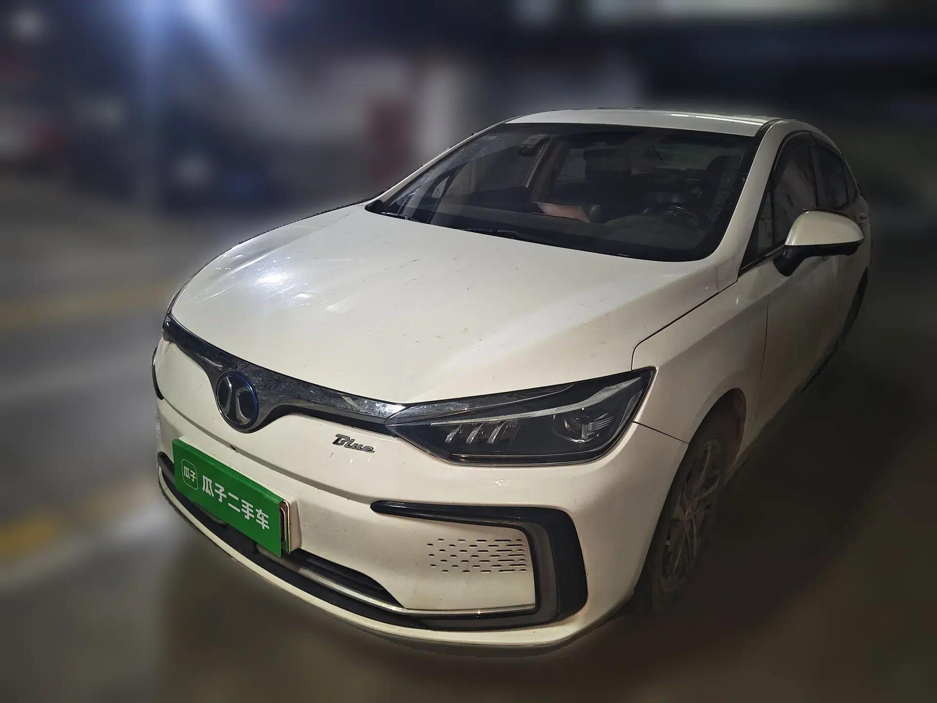 BAIC Beijing EU5 2018 R500 Smart Wind Edition — миниатюра 1