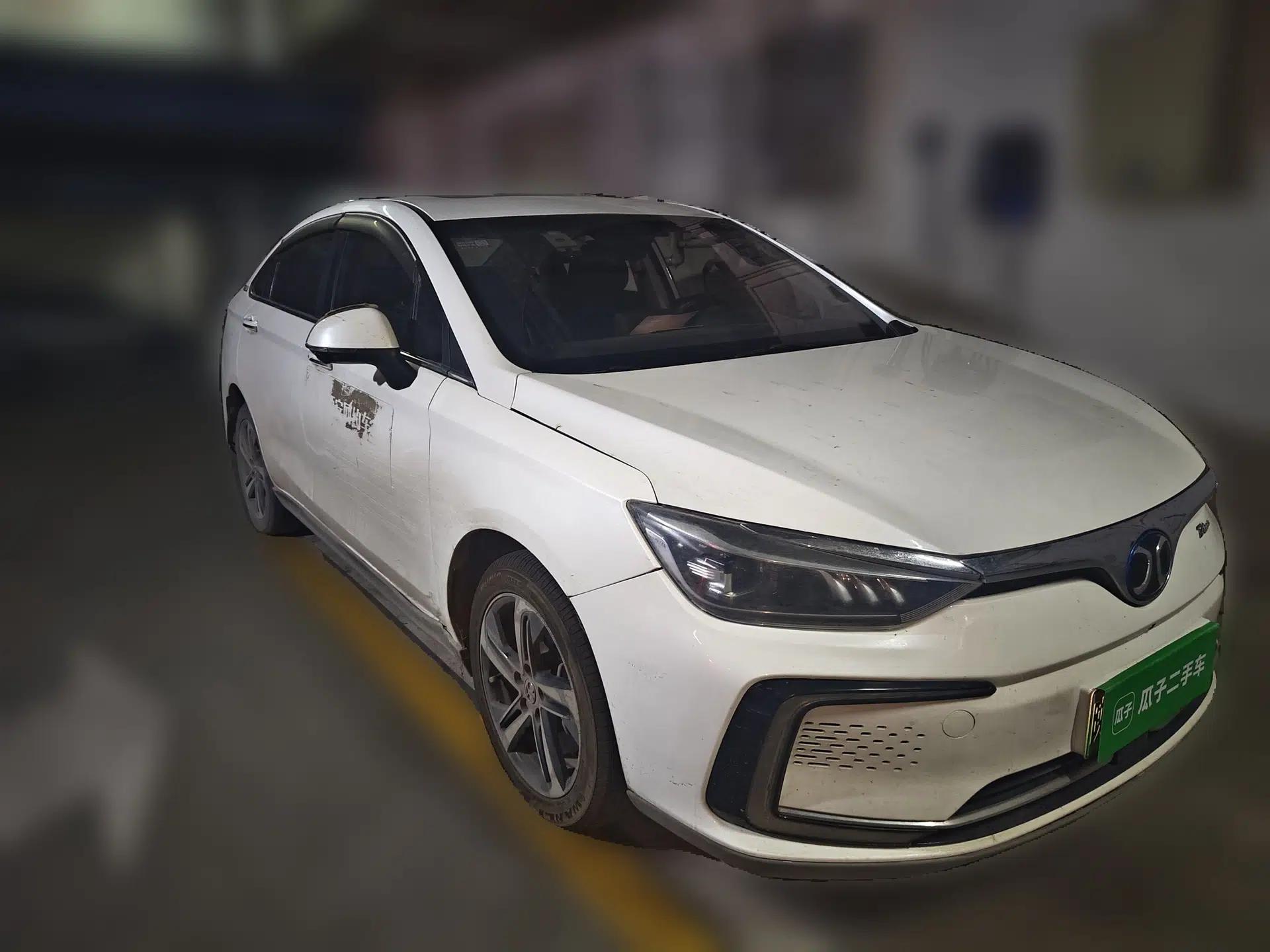 BAIC Beijing EU5 2018 R500 Smart Wind Edition — миниатюра 3