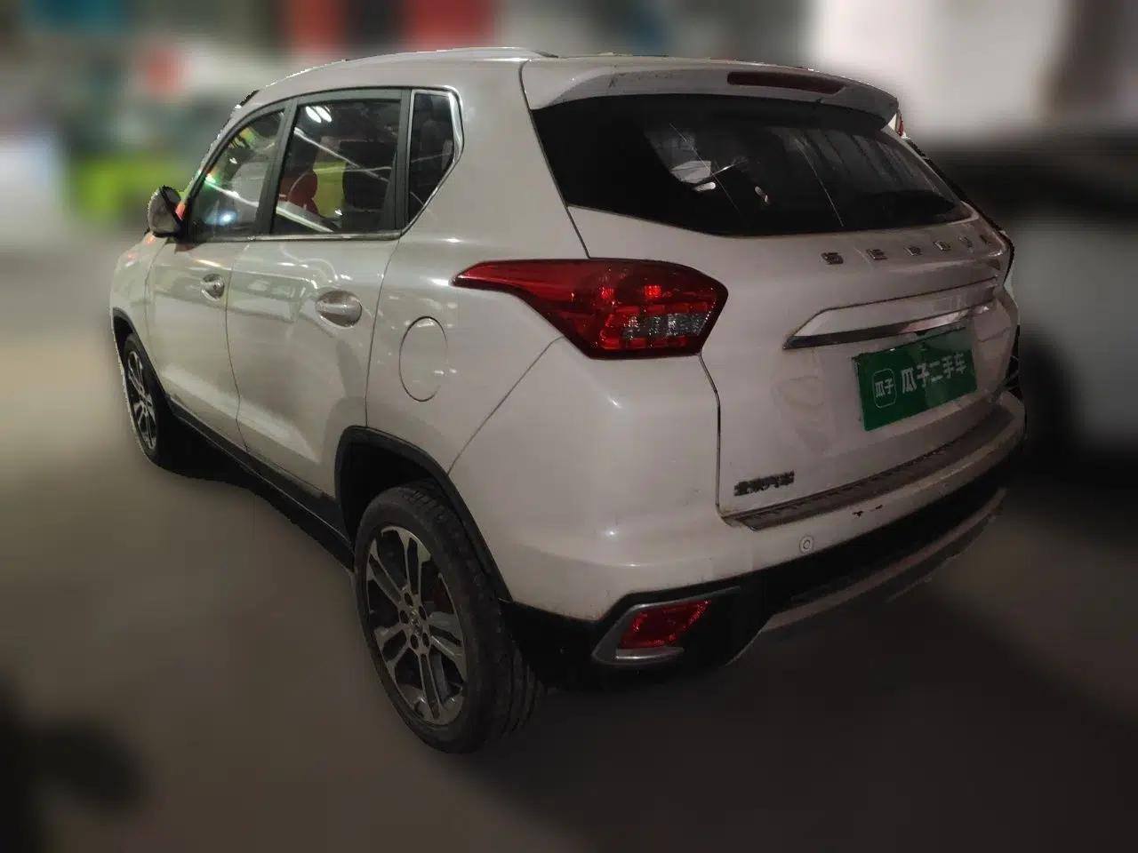 BAIC Senova X35 2016 1.5L Automatic Luxury Edition — миниатюра 4