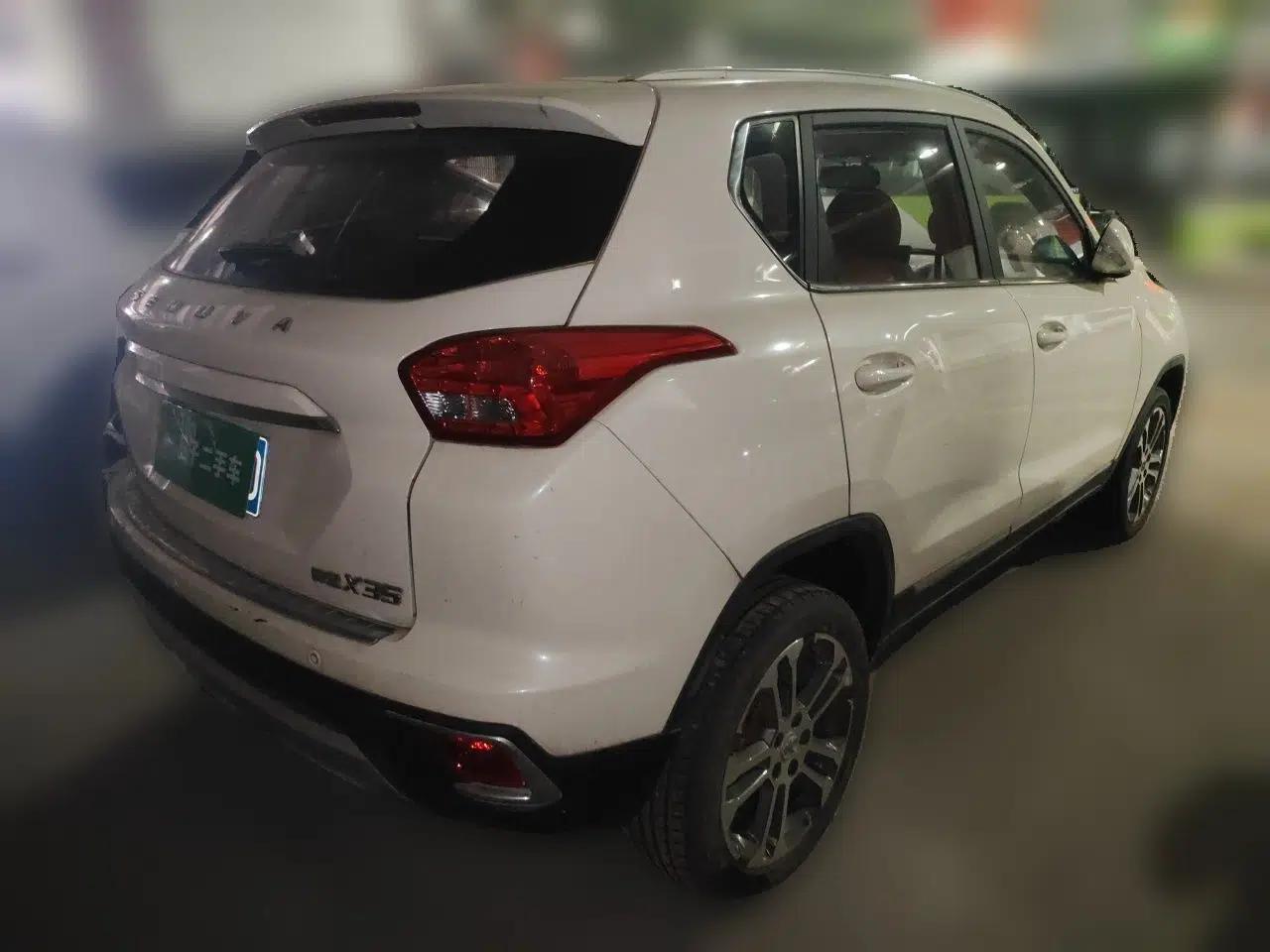 BAIC Senova X35 2016 1.5L Automatic Luxury Edition — миниатюра 6