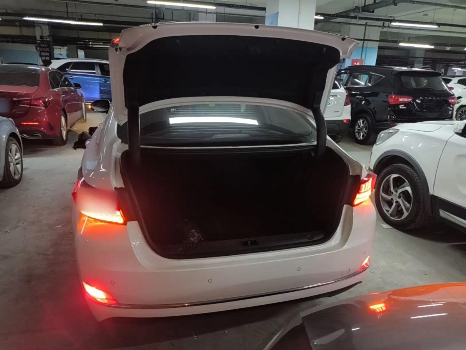 BAIC Beijing U7 2019 1.5T Manual New Smart Version China V — миниатюра 21