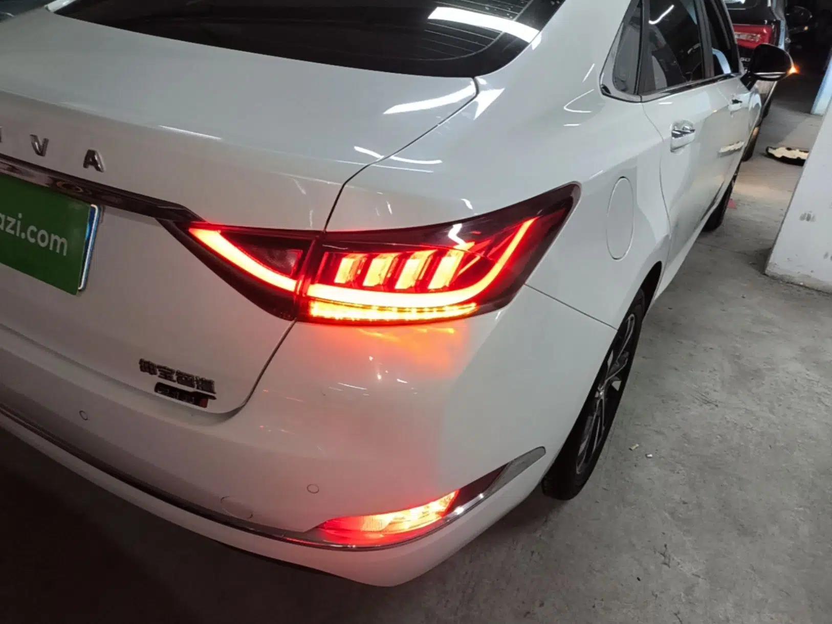 BAIC Beijing U7 2019 1.5T Manual New Smart Version China V — миниатюра 8