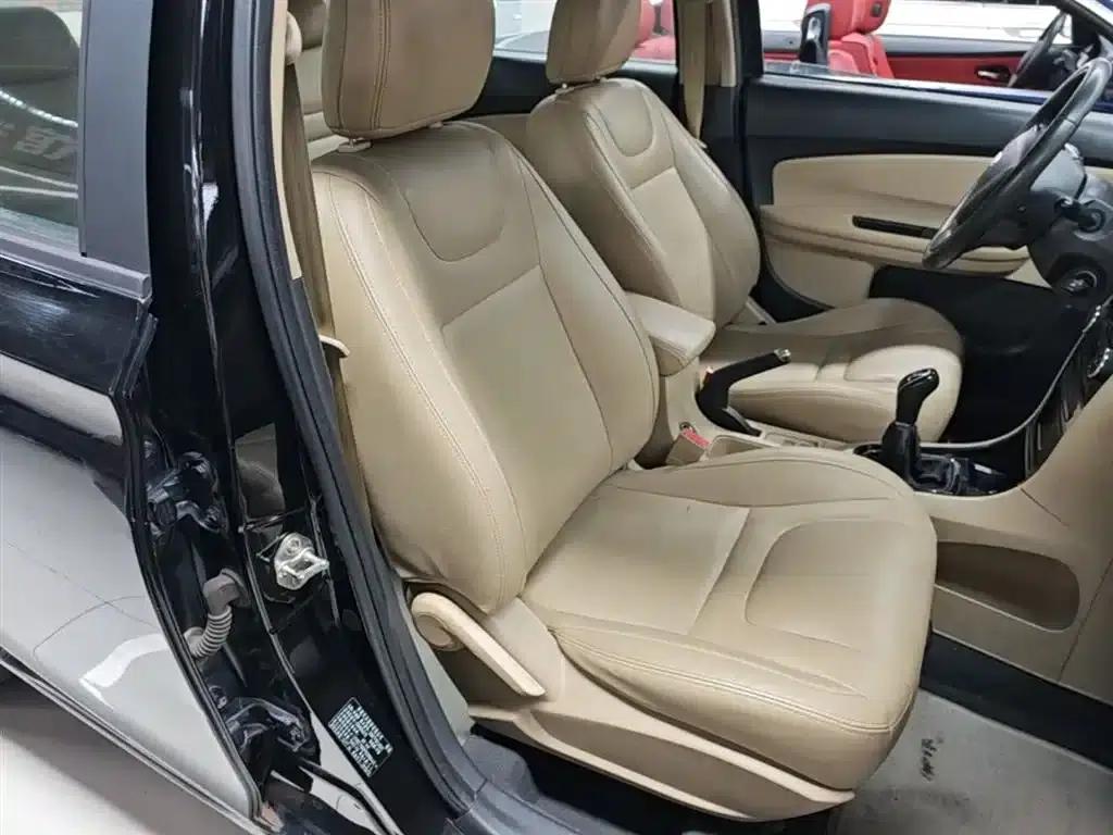 Chery E3 2015 1.5L Manual Smart Edition — миниатюра 25