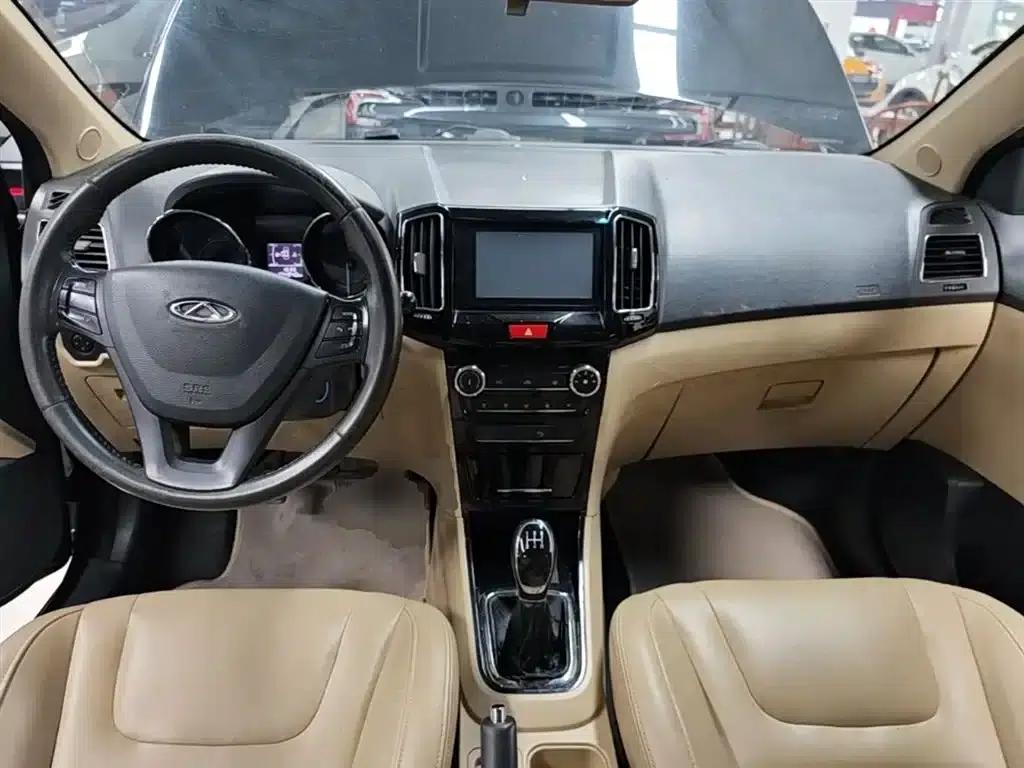 Chery E3 2015 1.5L Manual Smart Edition — миниатюра 10