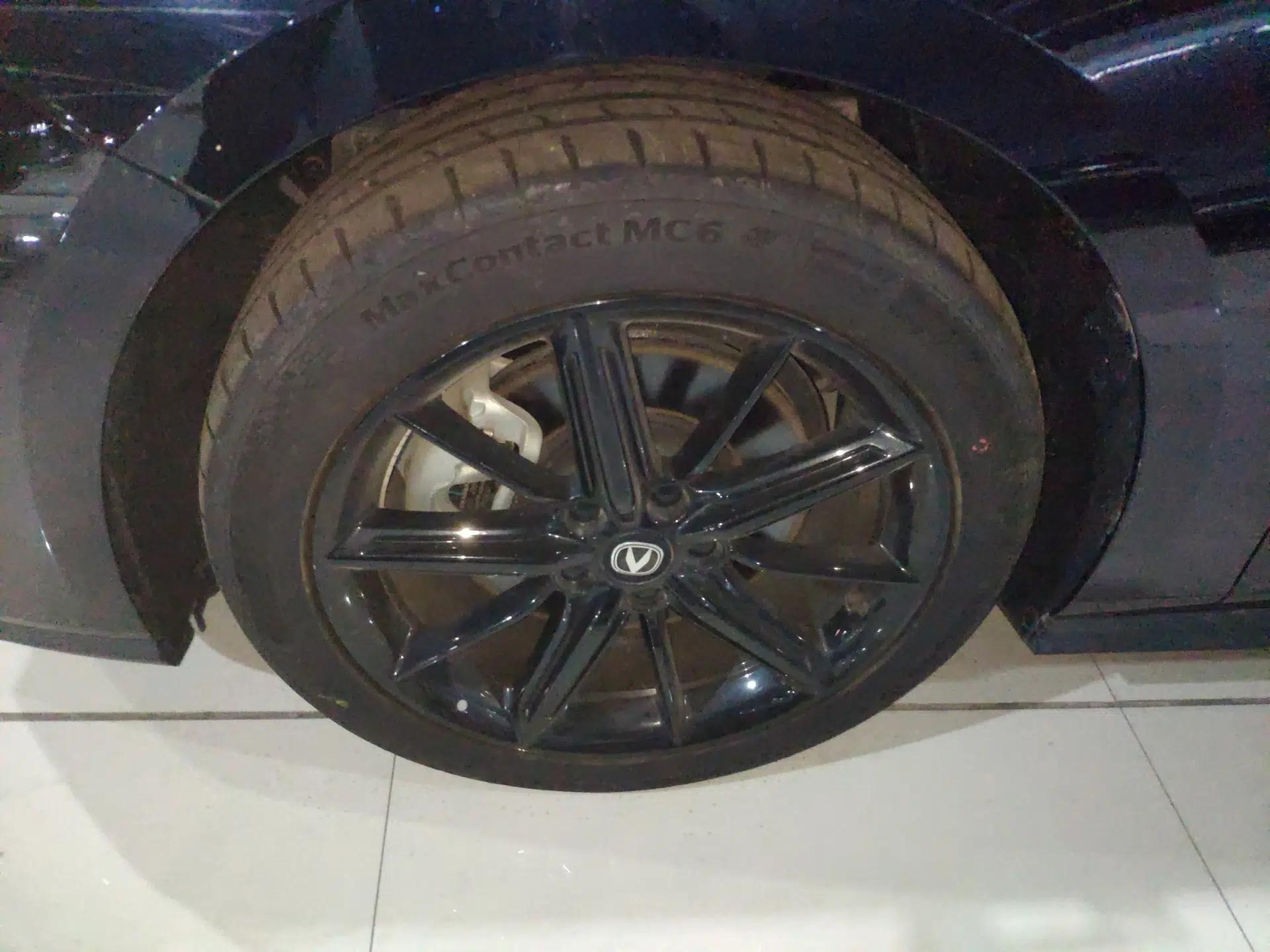 CHANGAN UNI-V iDD 2023 ZhiDian iDD 1.5T 113km Smart & Fun Version — миниатюра 8
