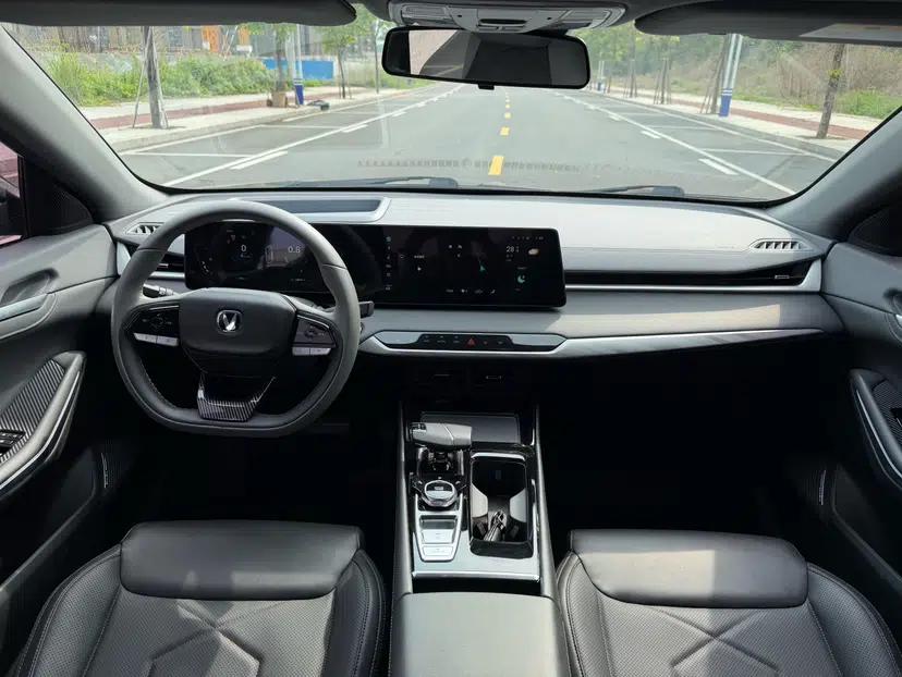 CHANGAN Ruicheng PLUS 2023 1.5T DCT Navigation Edition — миниатюра 7