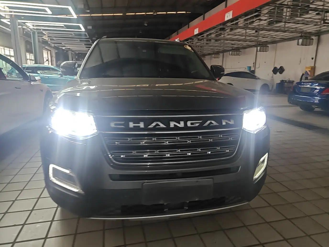 CHANGAN CS95 2017 2.0T Four-Wheel Drive ZhiZun Edition — миниатюра 2