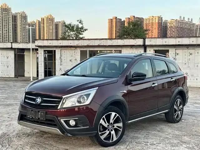 Venucia T70X 2016 2.0L CVT Smart Sport Edition