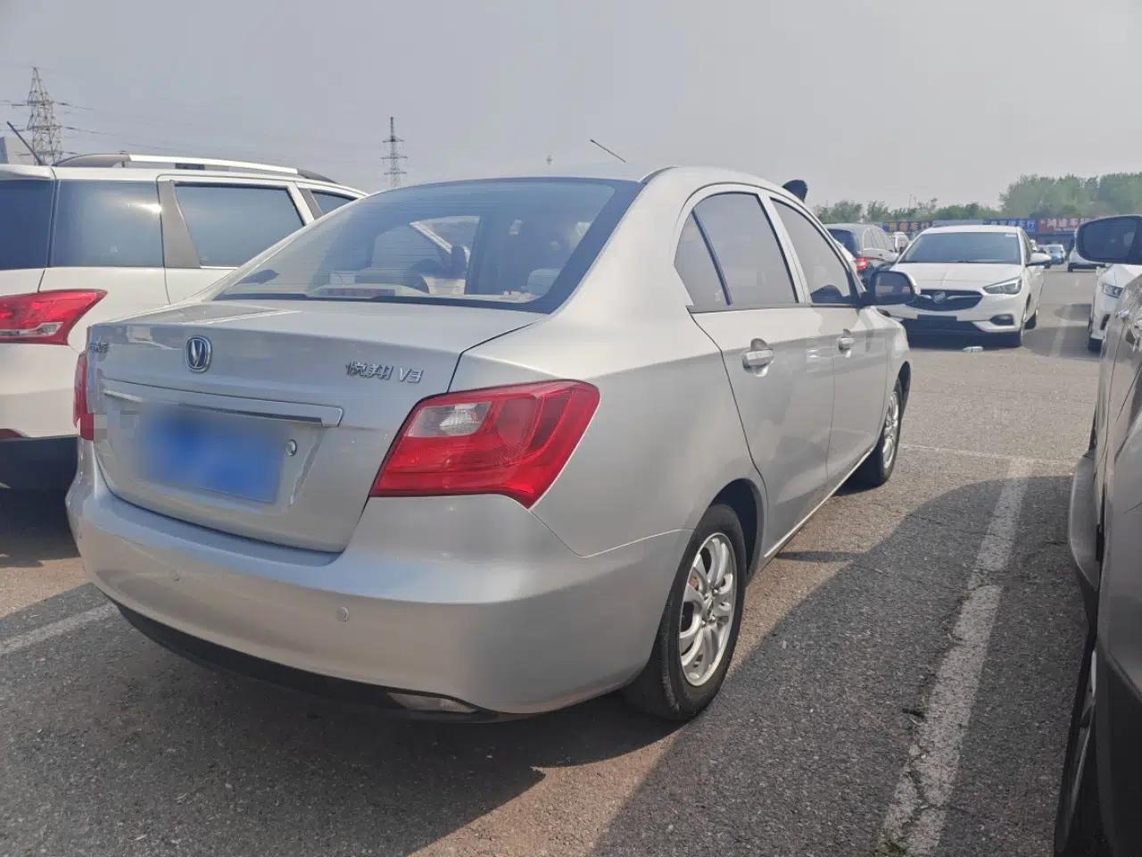 CHANGAN Alsvin V3 2012 1.3L Manual Comfort Version China IV Standard — миниатюра 4