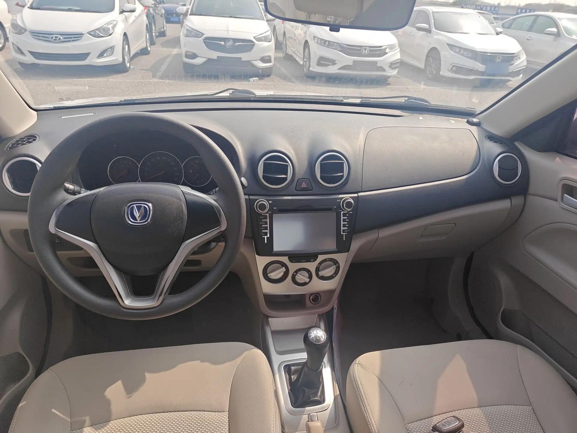 CHANGAN Alsvin V3 2012 1.3L Manual Comfort Version China IV Standard — миниатюра 9