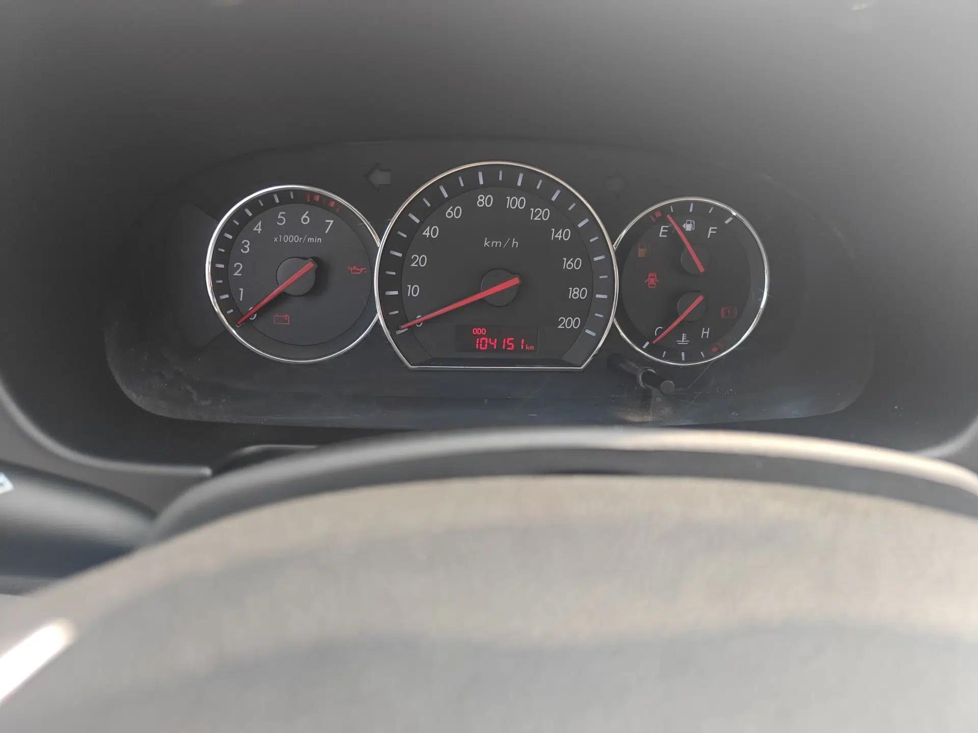CHANGAN Alsvin V3 2012 1.3L Manual Comfort Version China IV Standard — миниатюра 10
