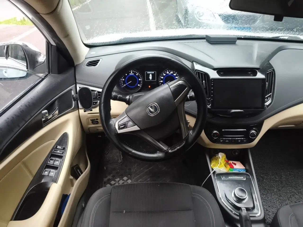 CHANGAN Eado New Energy 2018 EV300 Enjoyment Model — миниатюра 11
