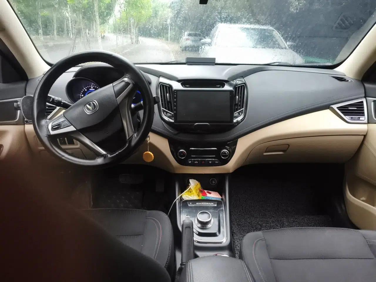 CHANGAN Eado New Energy 2018 EV300 Enjoyment Model — миниатюра 10