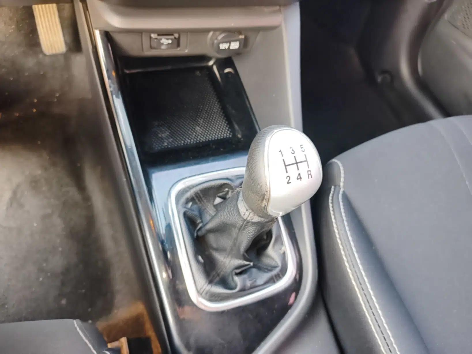 CHANGAN Alsvin 2018 1.4L Manual Comfort Model China V Standard — миниатюра 17