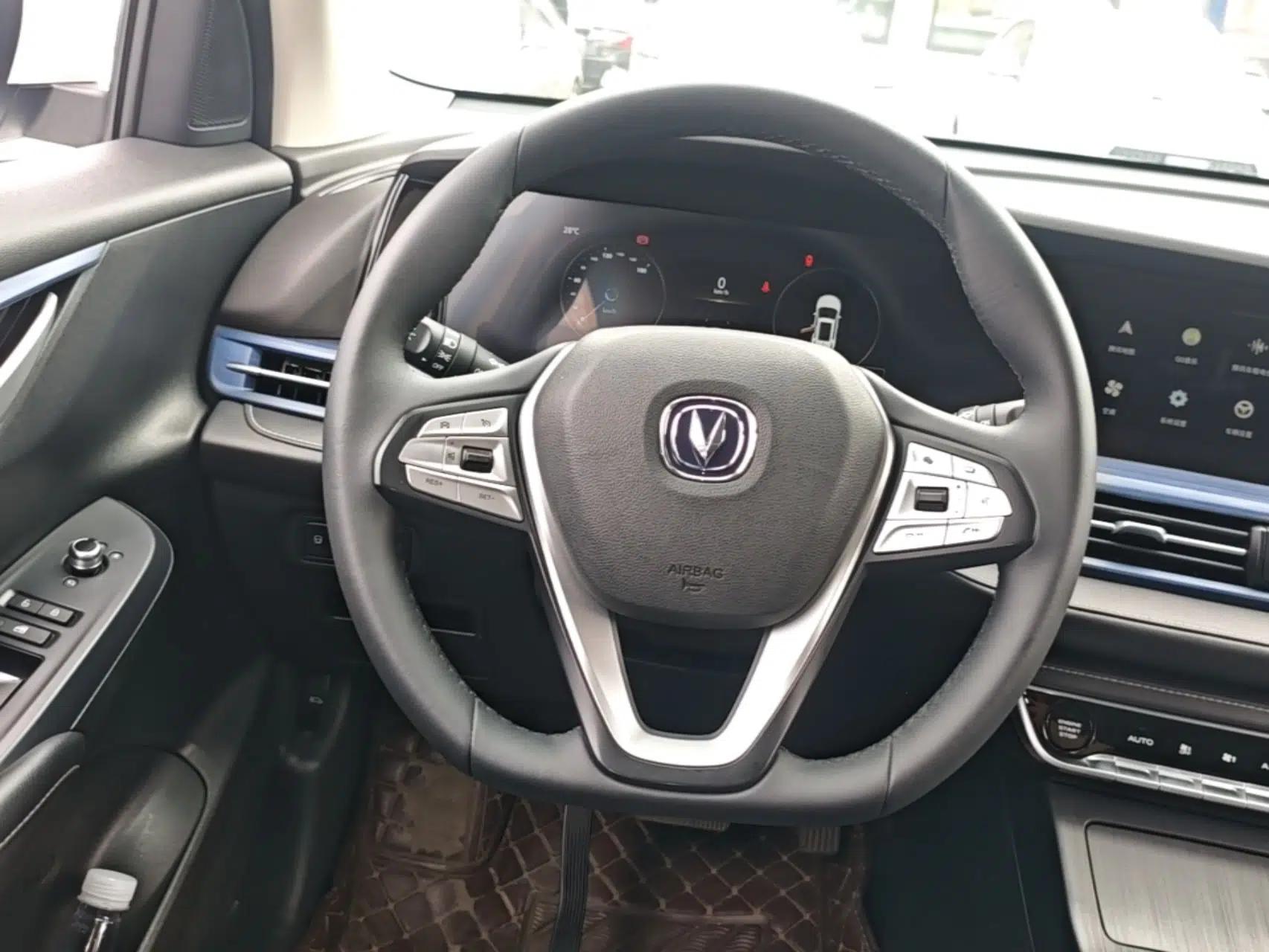 CHANGAN CS55 Electric Version 2020 Standard Range Smart Enjoyment Version — миниатюра 14