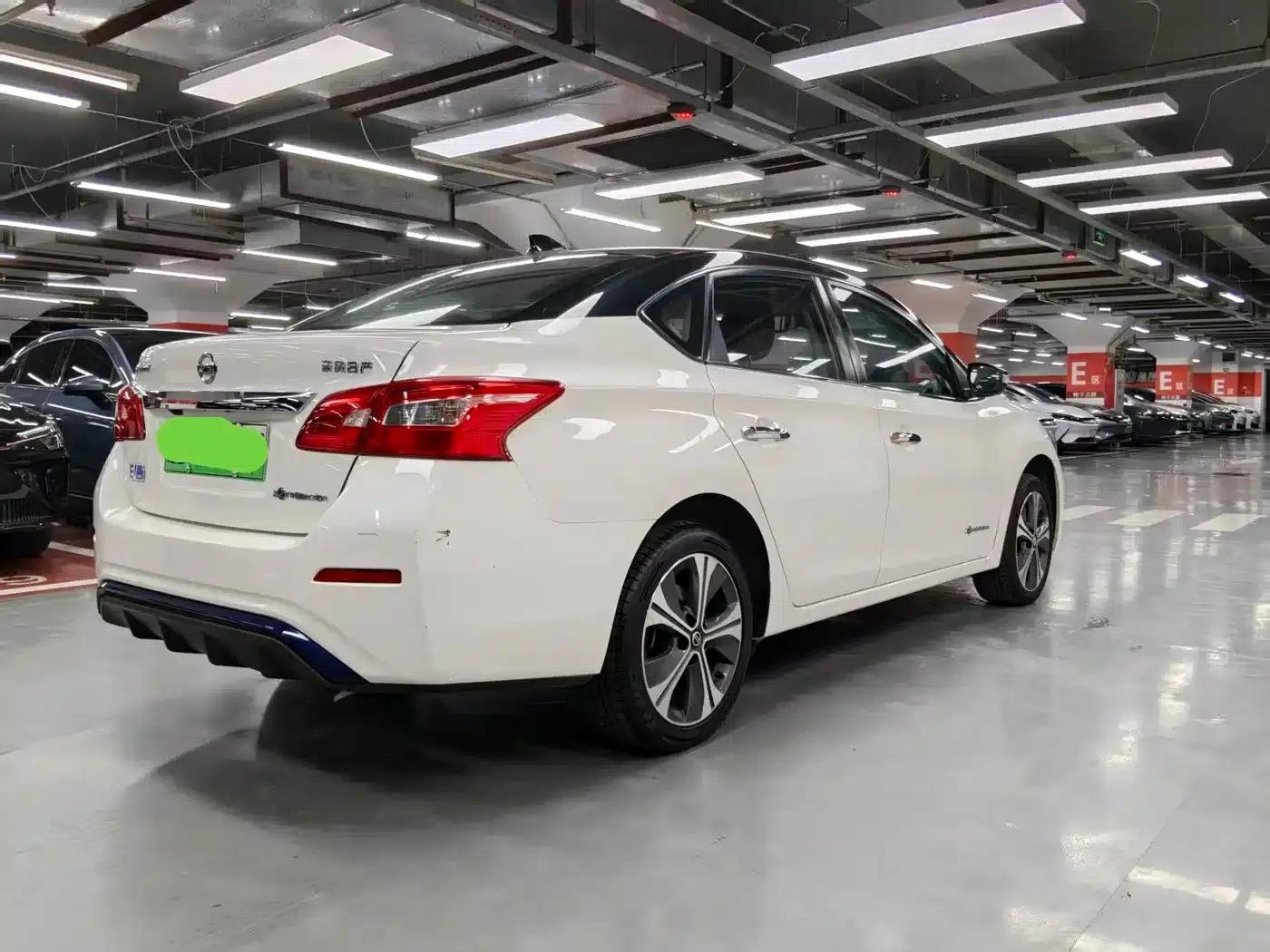 Nissan Sylphy EV 2018 Smart Edition — миниатюра 2