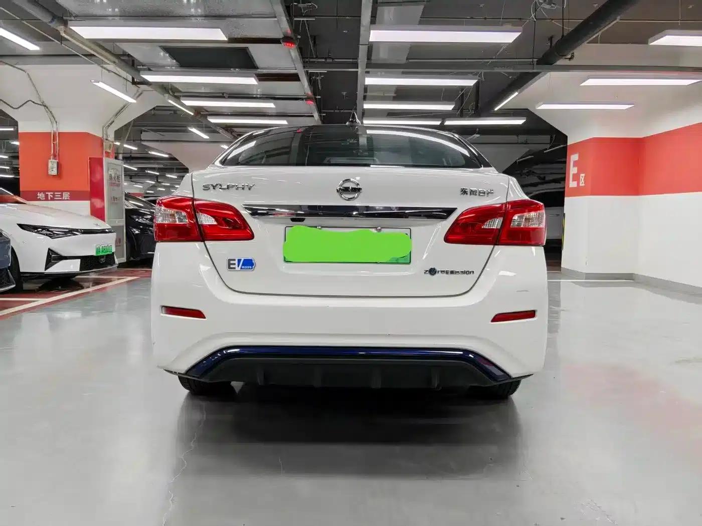 Nissan Sylphy EV 2018 Smart Edition — миниатюра 5