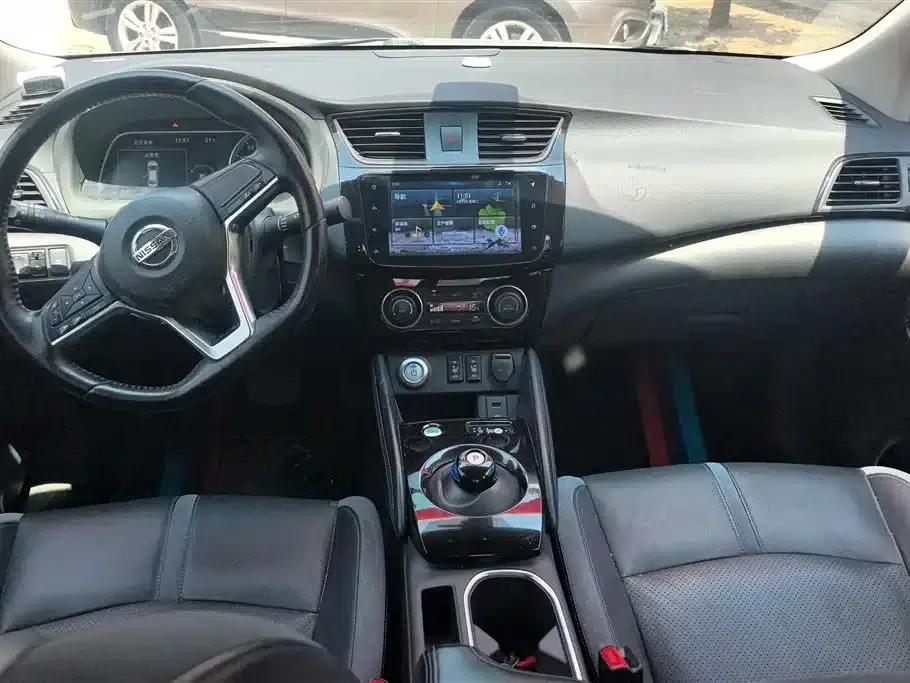 Nissan Sylphy EV 2018 Smart Edition — миниатюра 12
