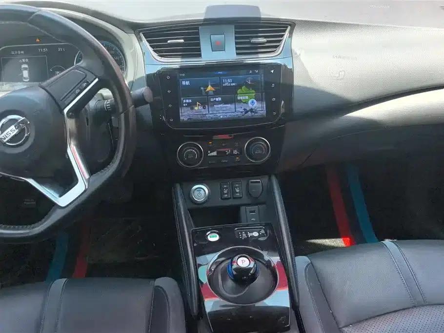 Nissan Sylphy EV 2018 Smart Edition — миниатюра 13