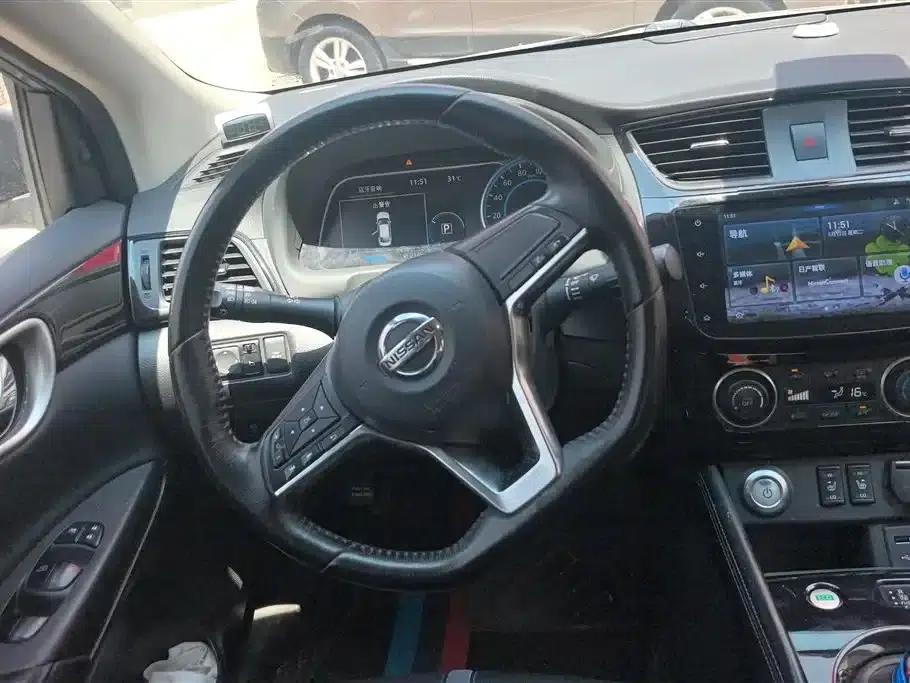 Nissan Sylphy EV 2018 Smart Edition — миниатюра 15