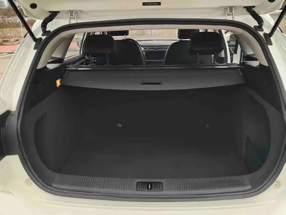 Roewe Ei5 2018 Internet Luxury Edition — миниатюра 10