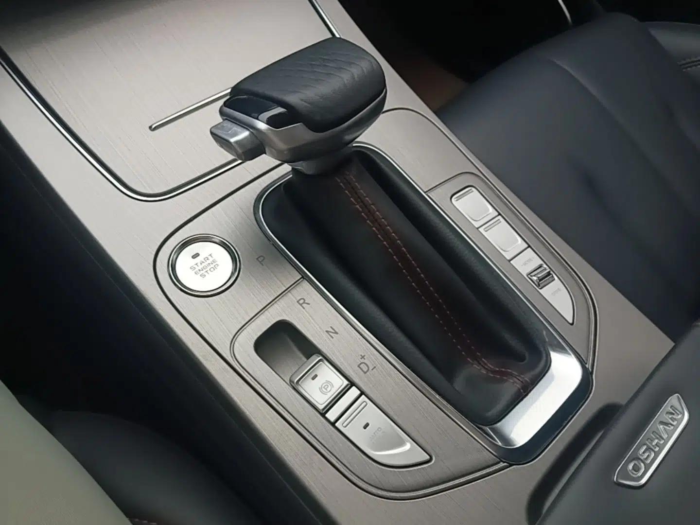 CHANGAN OSHAN X7 2021 1.5T Automatic Luxury Model — миниатюра 17