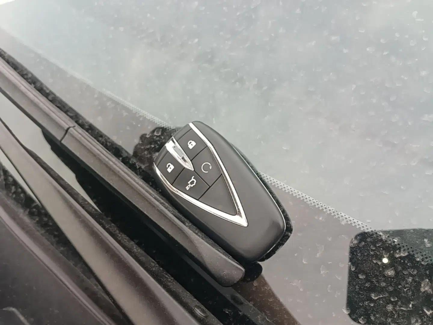 CHANGAN OSHAN X7 2021 1.5T Automatic Luxury Model — миниатюра 23