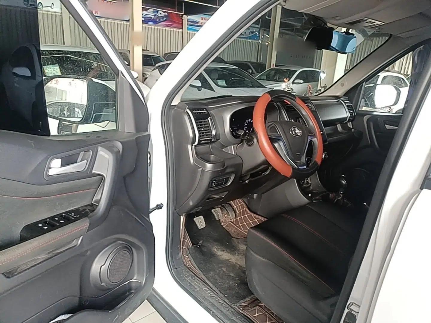 CHANGAN OSHAN X70A 2018 1.5L Manual Standard Edition — миниатюра 19