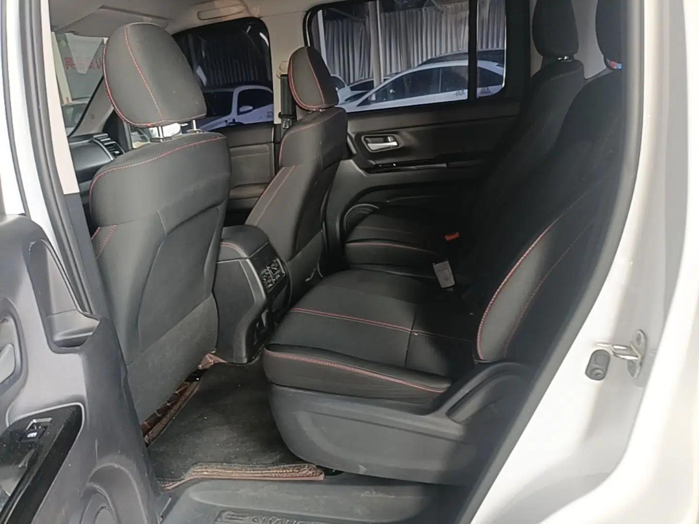 CHANGAN OSHAN X70A 2018 1.5L Manual Standard Edition — миниатюра 20