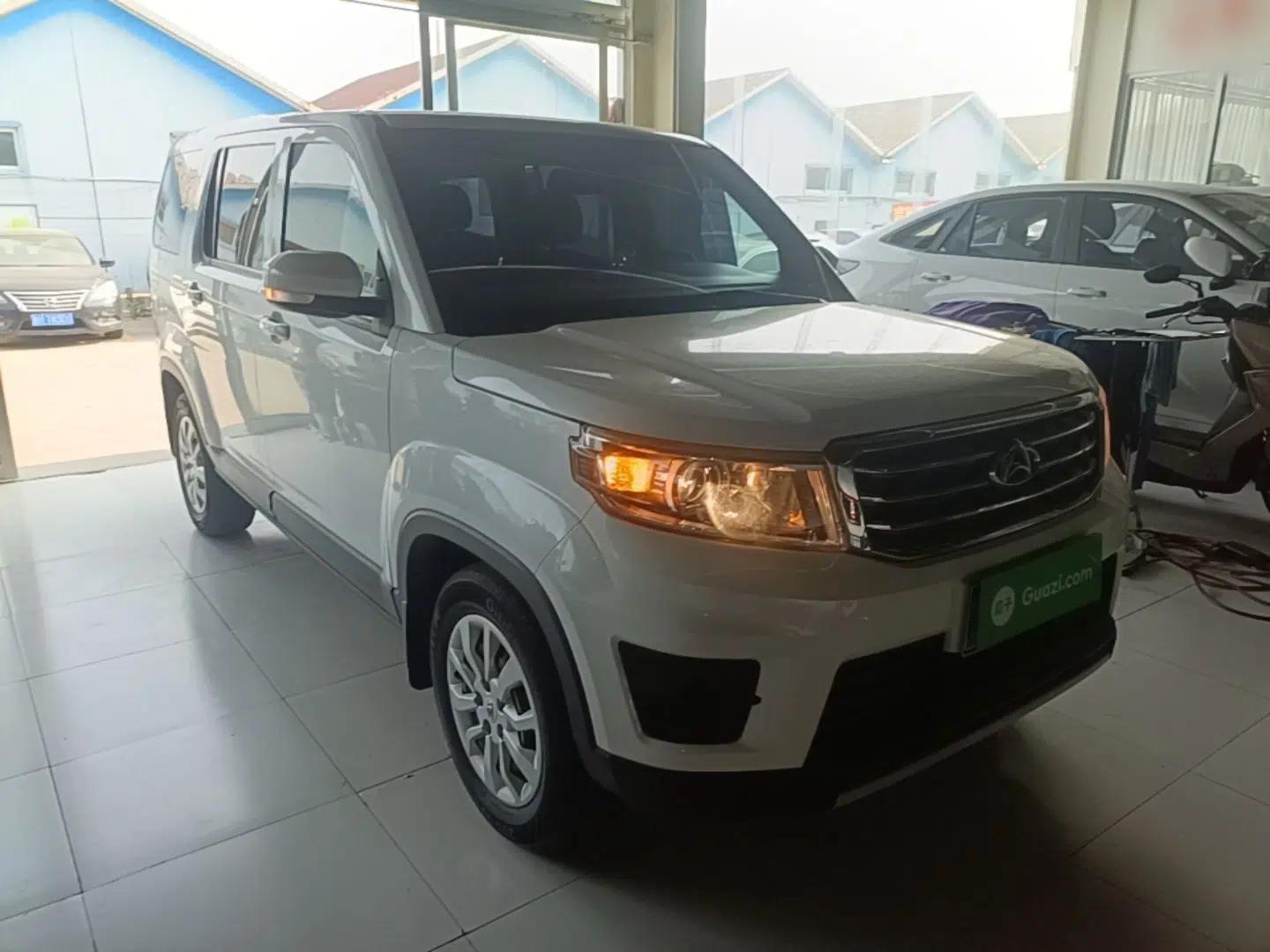 CHANGAN OSHAN X70A 2018 1.5L Manual Standard Edition — миниатюра 3