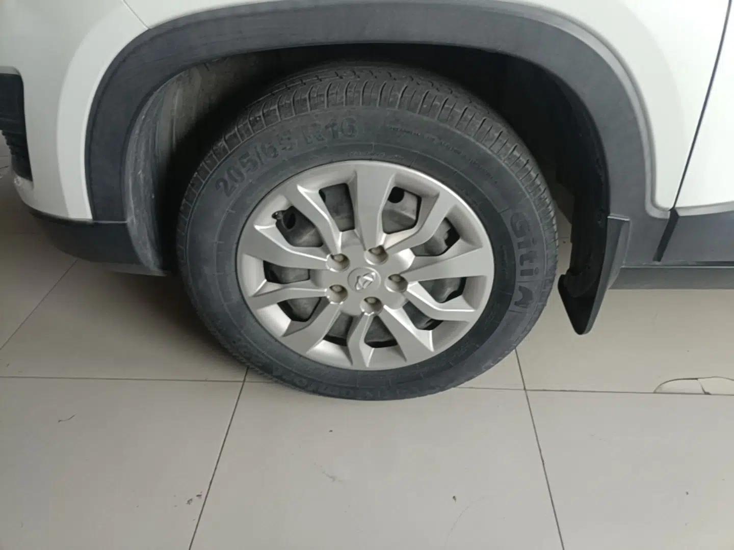 CHANGAN OSHAN X70A 2018 1.5L Manual Standard Edition — миниатюра 8