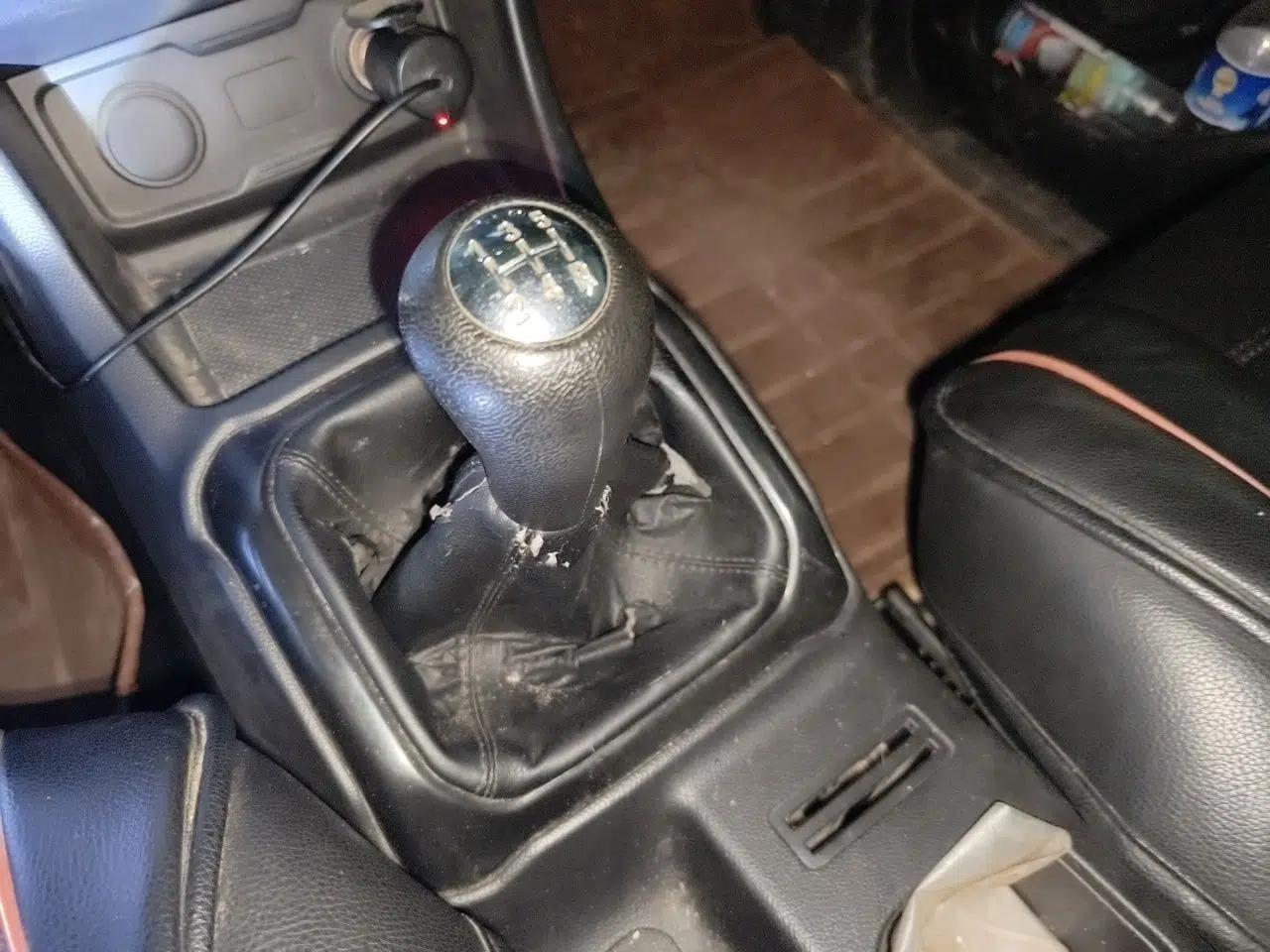 CHANGAN OSHAN X70A 2019 1.5L Manual Basic Version China VI Standard — миниатюра 15