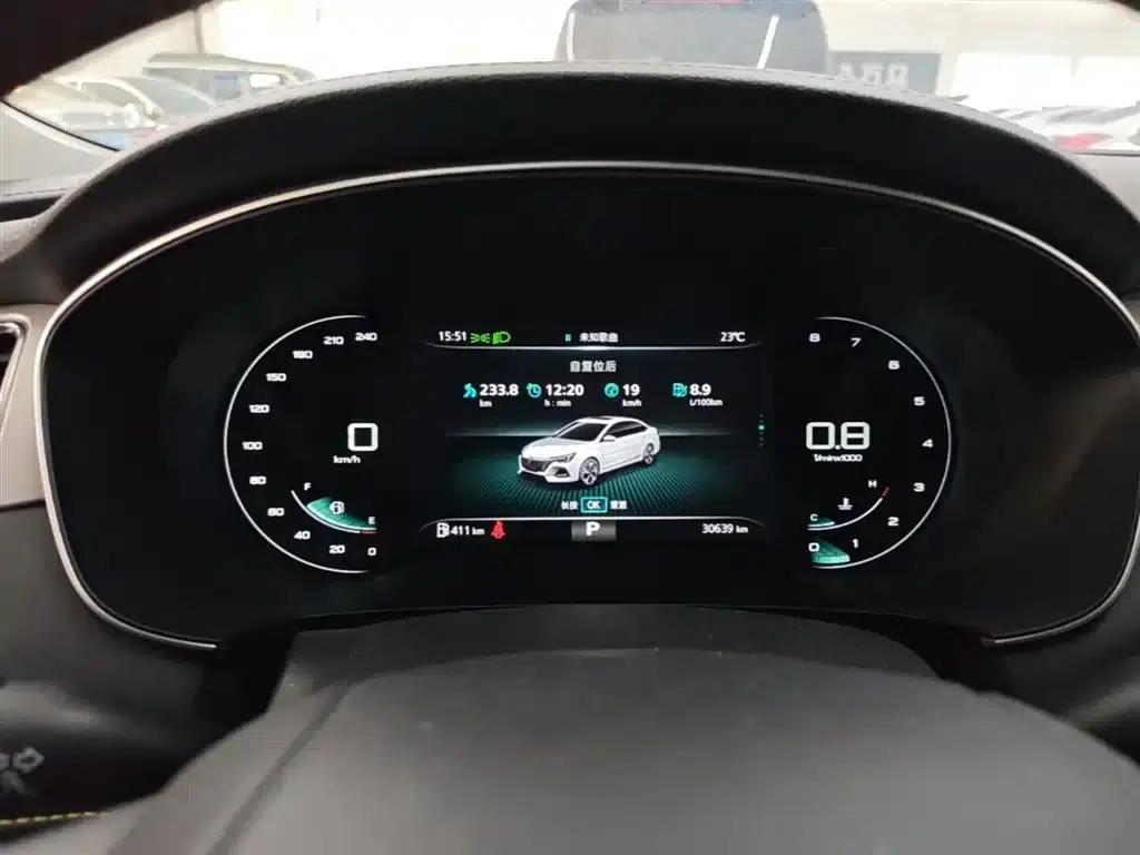 Roewe i6 MAX 2020 300TGI Automatic Cool Panoramic Sunroof Intelligent Driving Supreme Edition — миниатюра 12