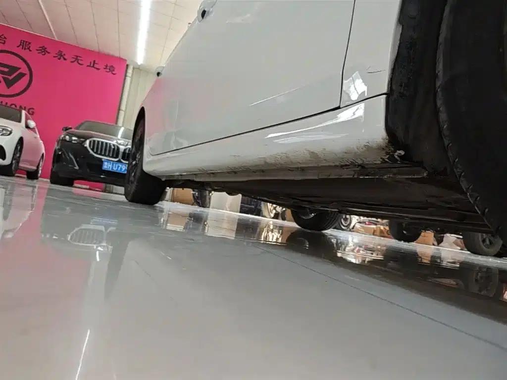 Roewe i6 MAX 2020 300TGI Automatic Cool Panoramic Sunroof Intelligent Driving Supreme Edition — миниатюра 21