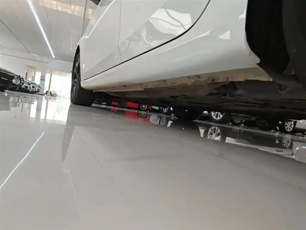 Roewe i6 MAX 2020 300TGI Automatic Cool Panoramic Sunroof Intelligent Driving Supreme Edition — миниатюра 22