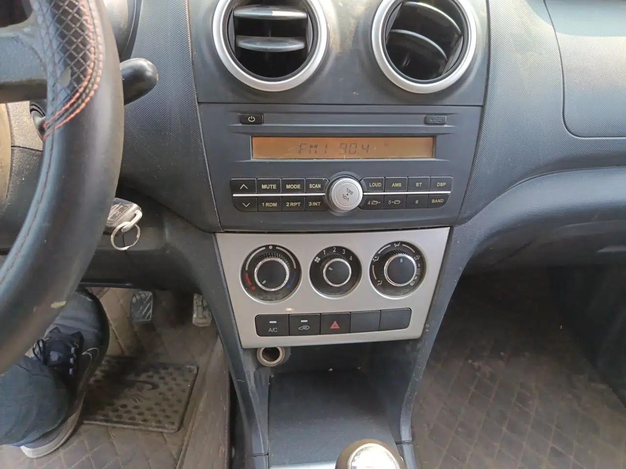 CHANGAN KAICHENG Ounuo S 2014 1.5L Base Version — миниатюра 14