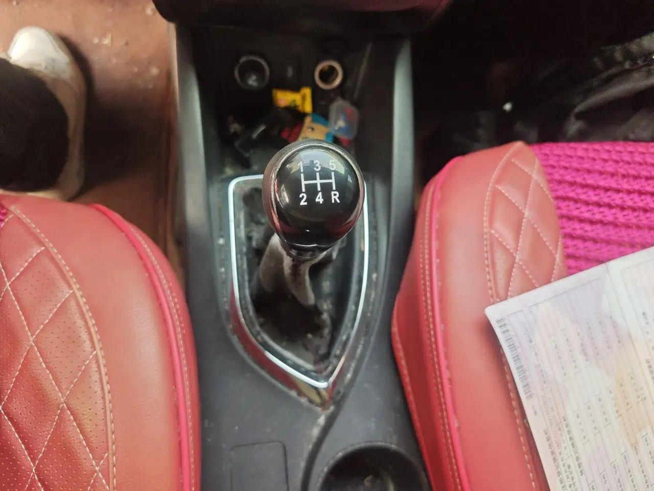 CHANGAN KAICHENG Oushang A600 2016 1.5L Manual Standard 7-Seater — миниатюра 15