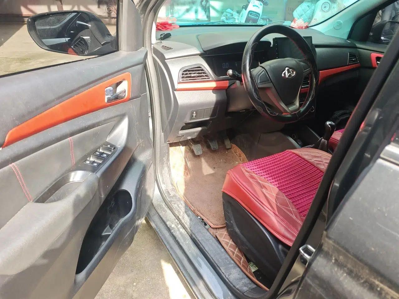 CHANGAN KAICHENG Oushang A600 2016 1.5L Manual Standard 7-Seater — миниатюра 17