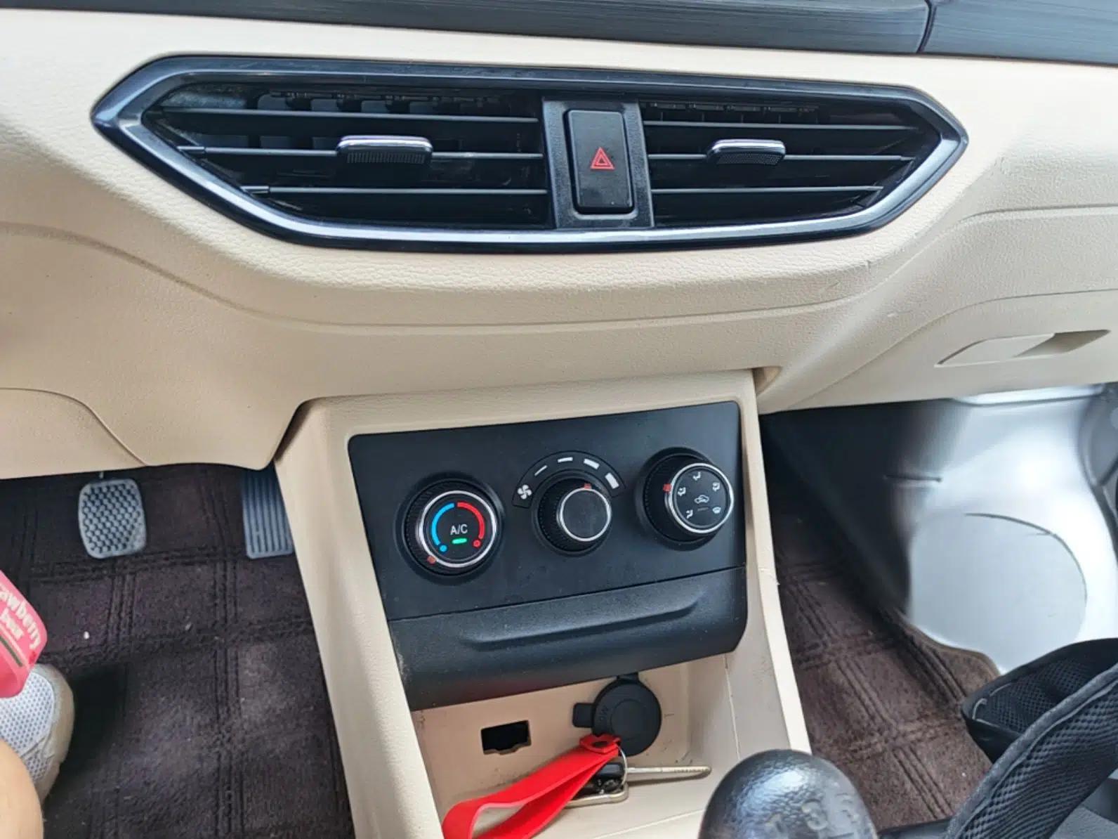 CHANGAN KUAYUE Xing V3 2023 1.3L Gasoline Comfort Edition 7-Seater Passenger Vehicle — миниатюра 16